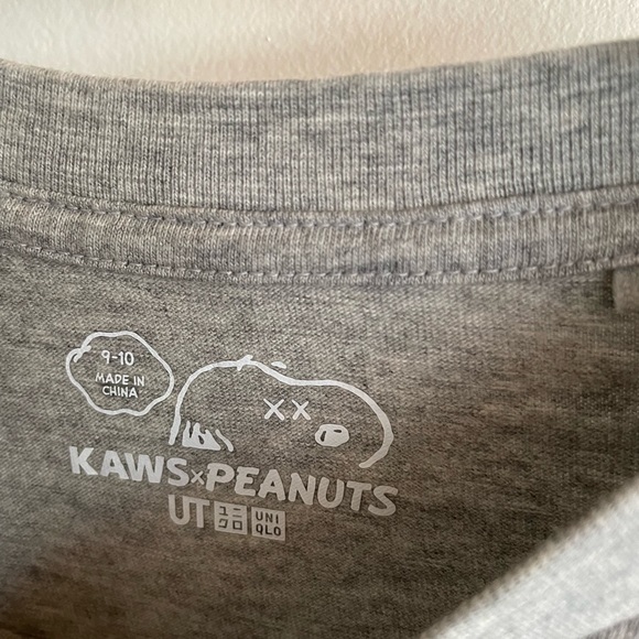 Uniqlo Kaws x Peanuts Snoopy Tee - Picture 2 of 4